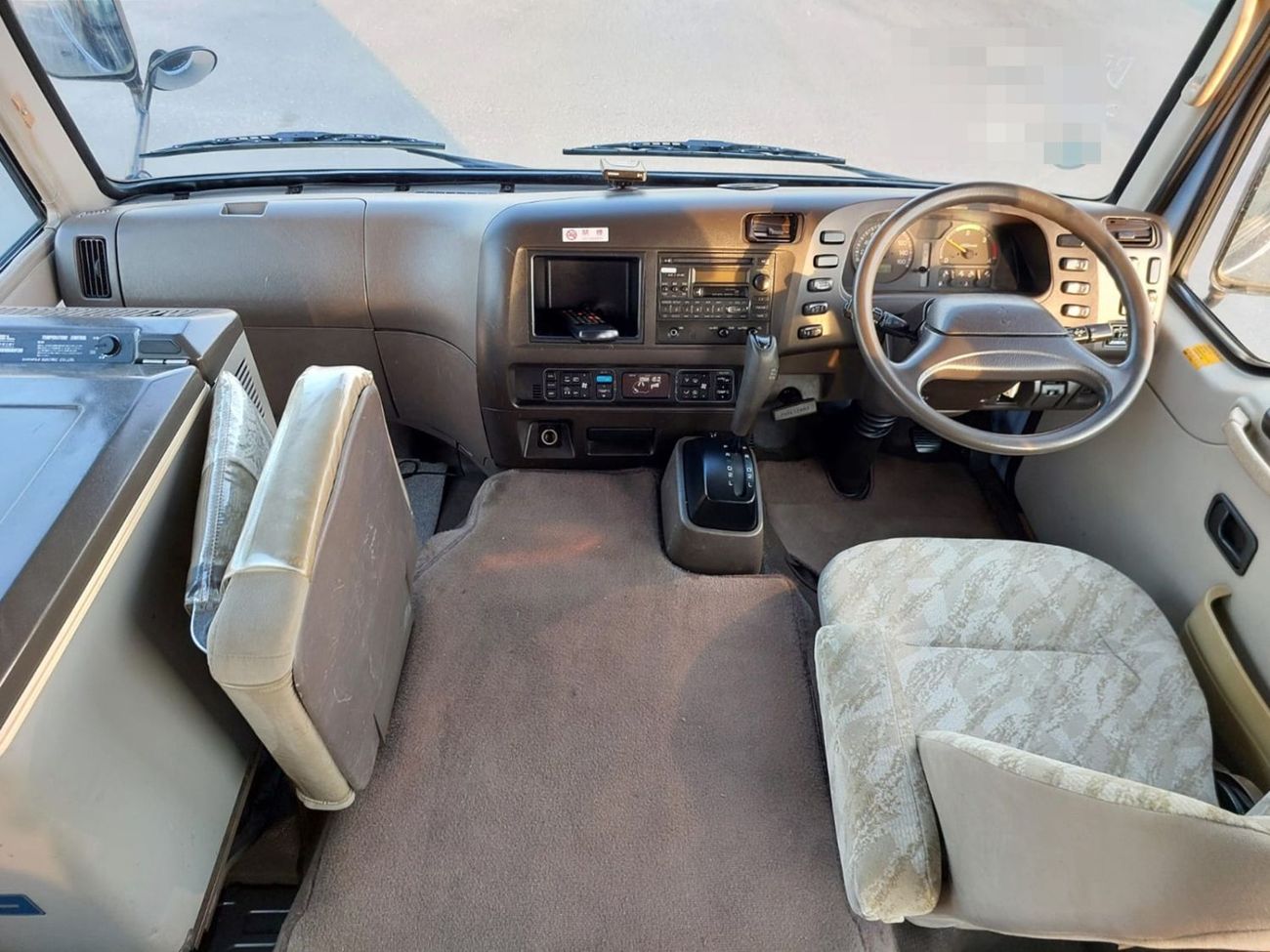 Mitsubishi Rosa MITSUBISHI ROSA BUS 2003 RHD 4.9 L DIESEL AUTOMATIC (PM00345)