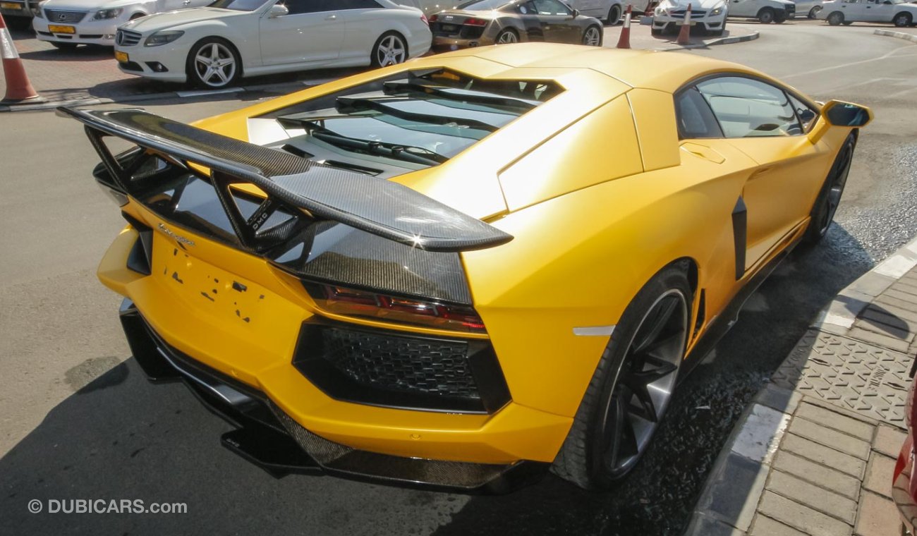 Lamborghini Aventador LP 700 4