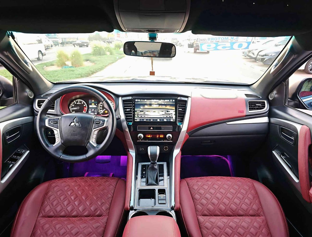 Mitsubishi Montero / SIGNATURE  EDITION/ FULL OPT/ CUSTOM  INTERIOR/ 1075 MONTHLY / LOT#11172