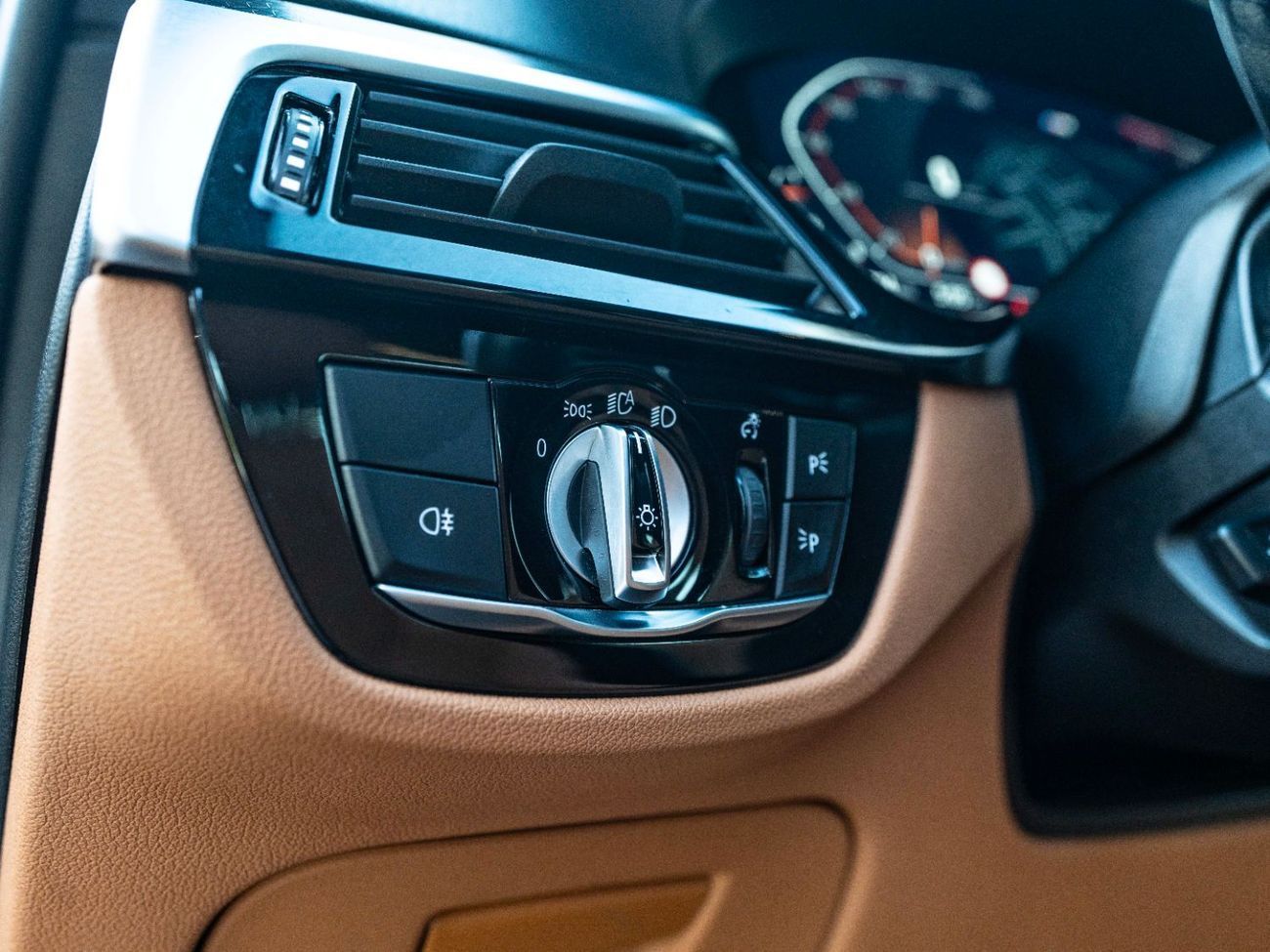 BMW 520i M Sport Comfort 2.0L