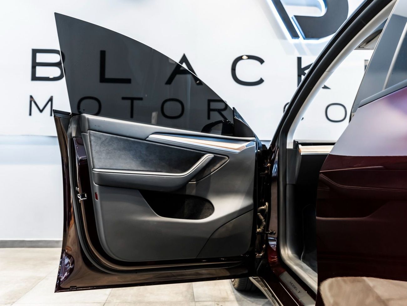 Tesla Model Y 2024 Tesla Model Y Performance, 2027 Tesla Warranty, 2031 Battery Warranty, Low KMs, GCC