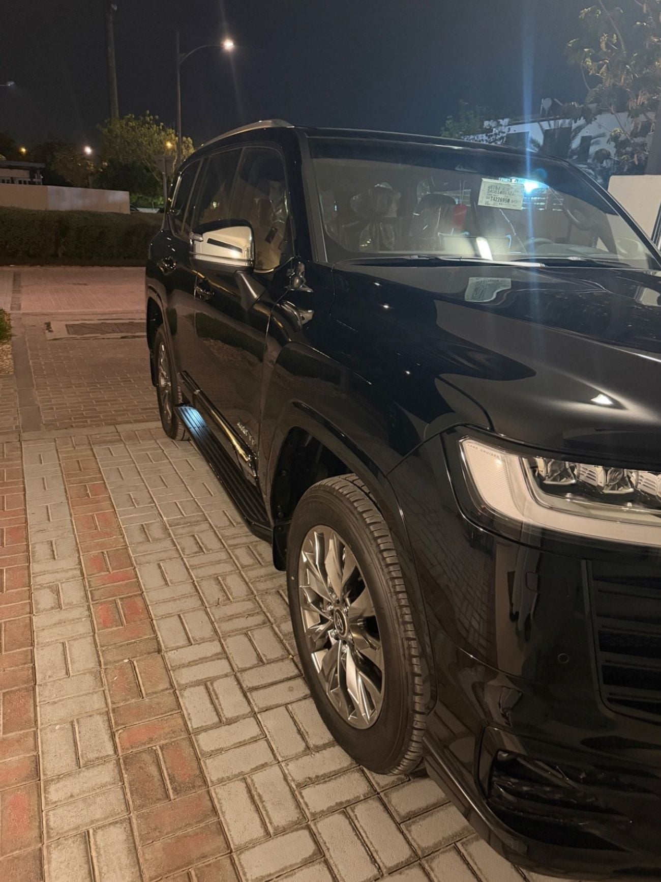تويوتا لاند كروزر VXR
