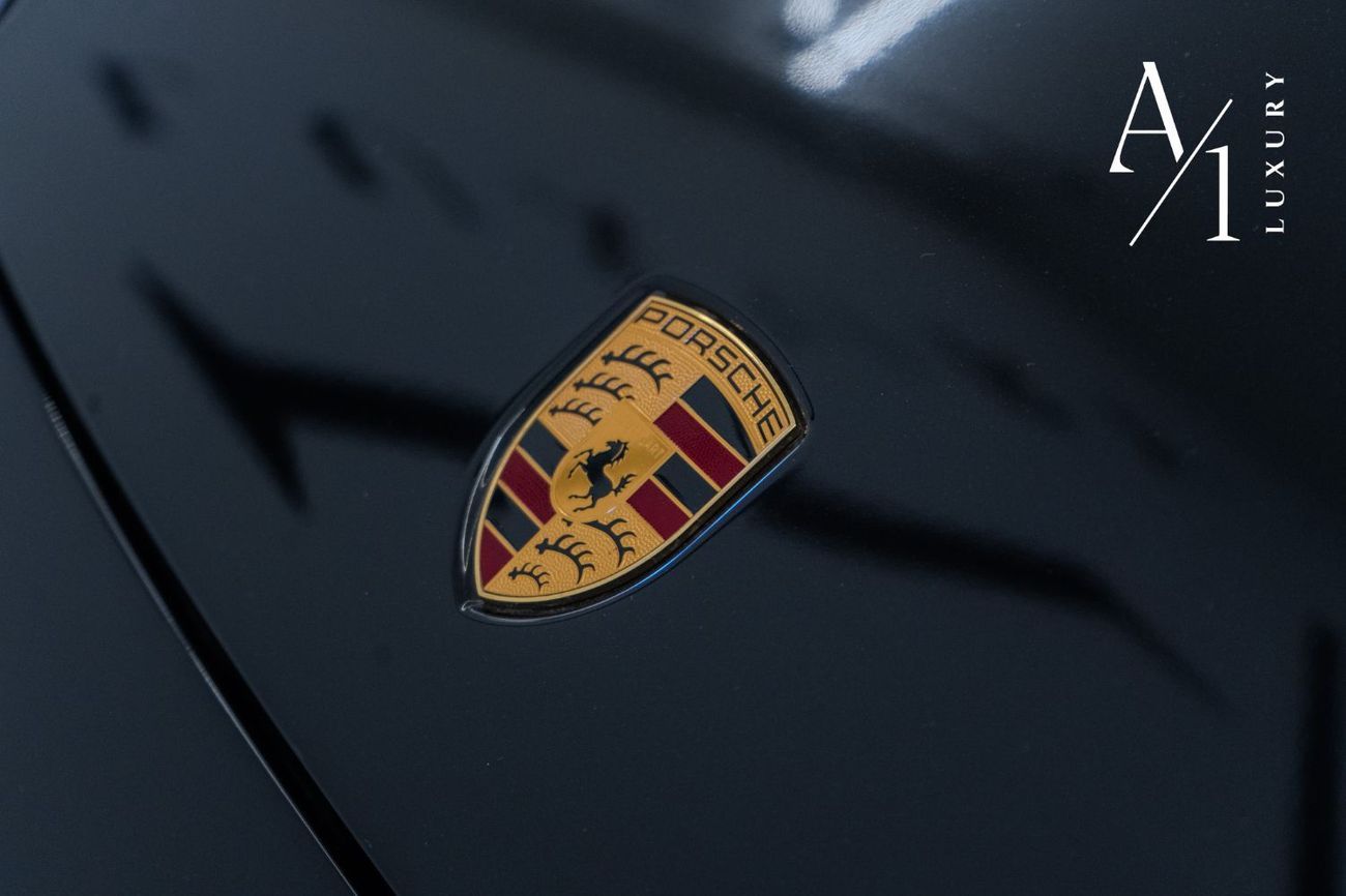 Porsche Cayenne GTS Coupe 2023 Porsche Cayenne GTS, Warranty, Sport Chrono Package, Full Options, GCC