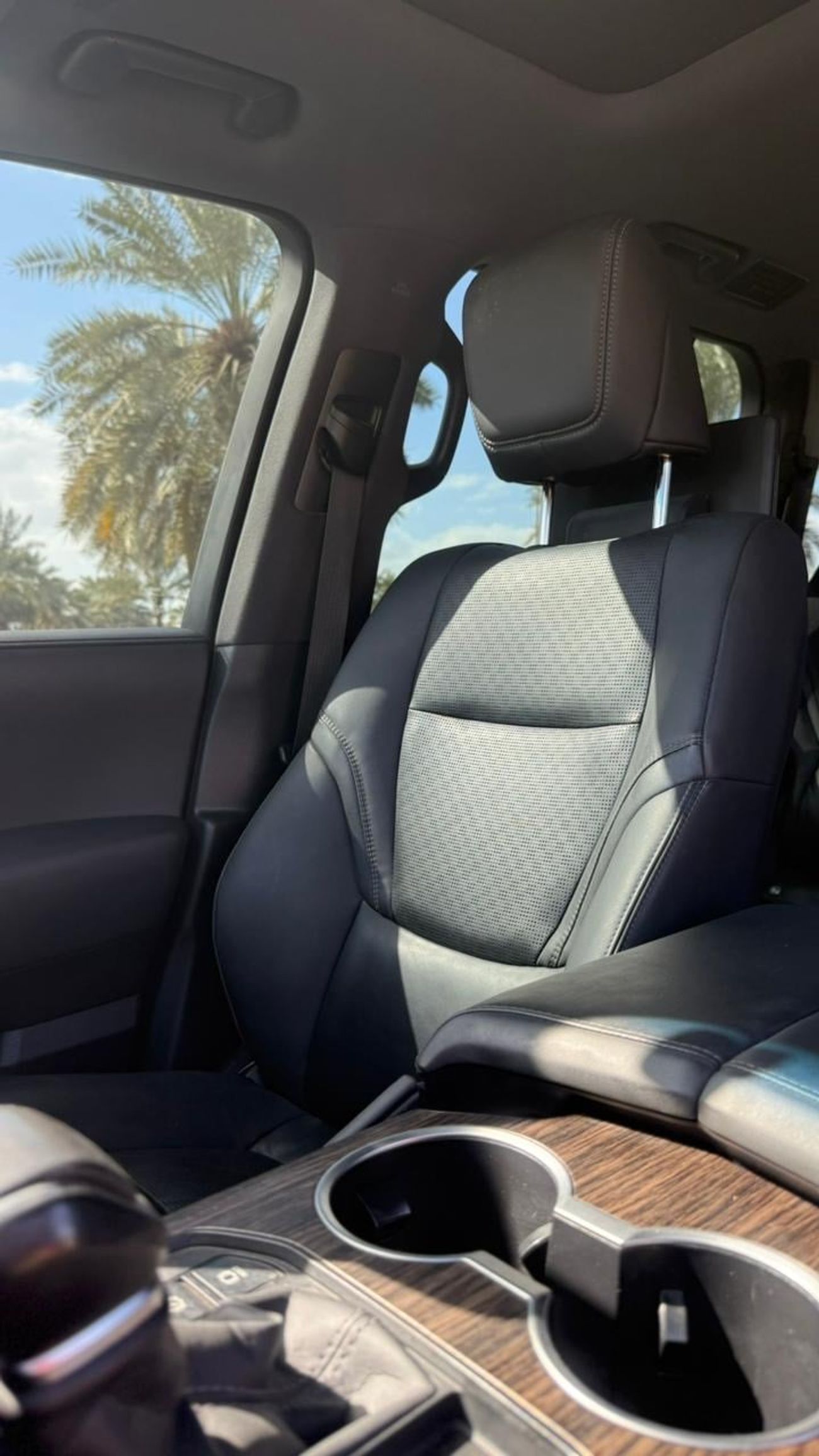 Toyota Land Cruiser Sahara export from Australia