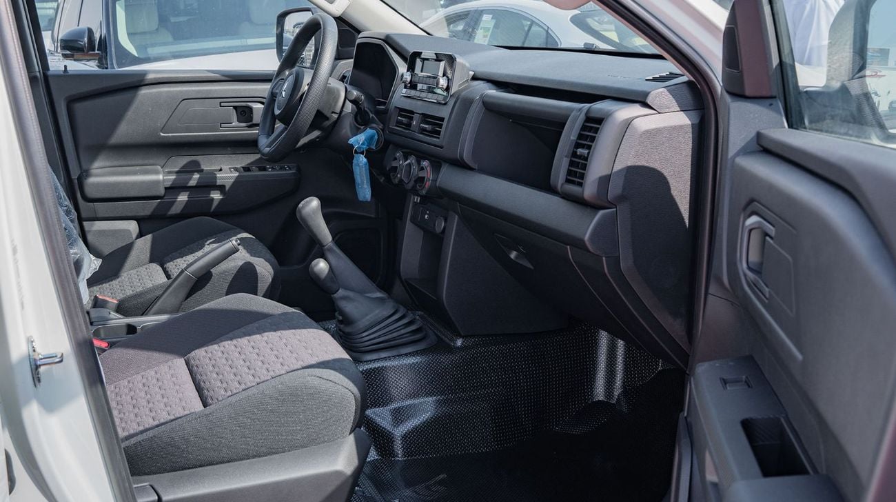 ميتسوبيشي L200 2026 Mitsubishi L200 GL 2.4L 4WD DC MT Petrol (White)