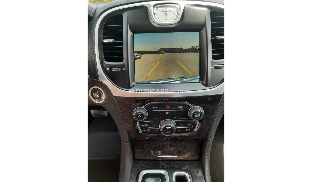 Chrysler 300C Plus Chrysler C300 2019 full options no 2