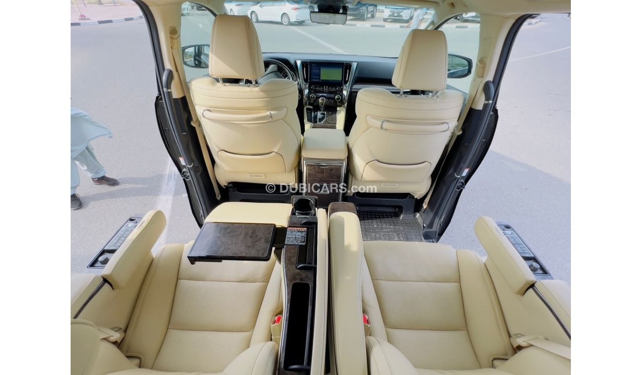 Toyota Alphard TOYOTA ALPHARD FULL OPTIONS 2021 MODEL 7SEATER DUBAI RTA PASSED