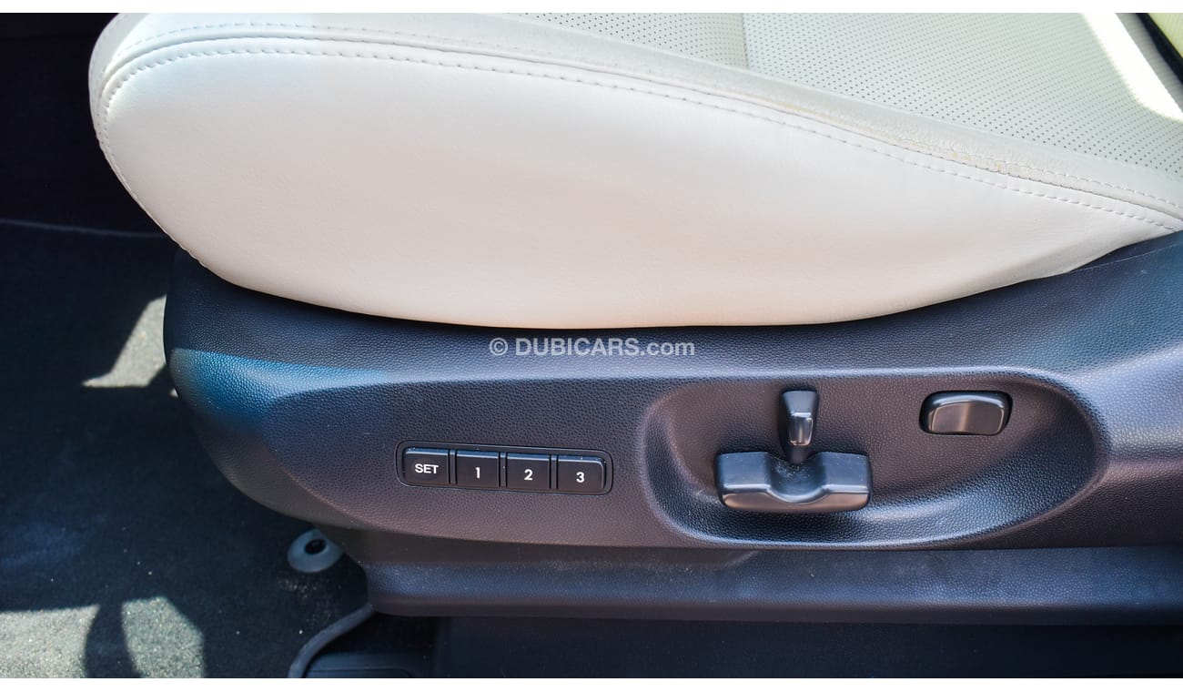 Mazda CX9 GT 3.3cc, with Sunroof, Leather Seats & Power Window, MY2016