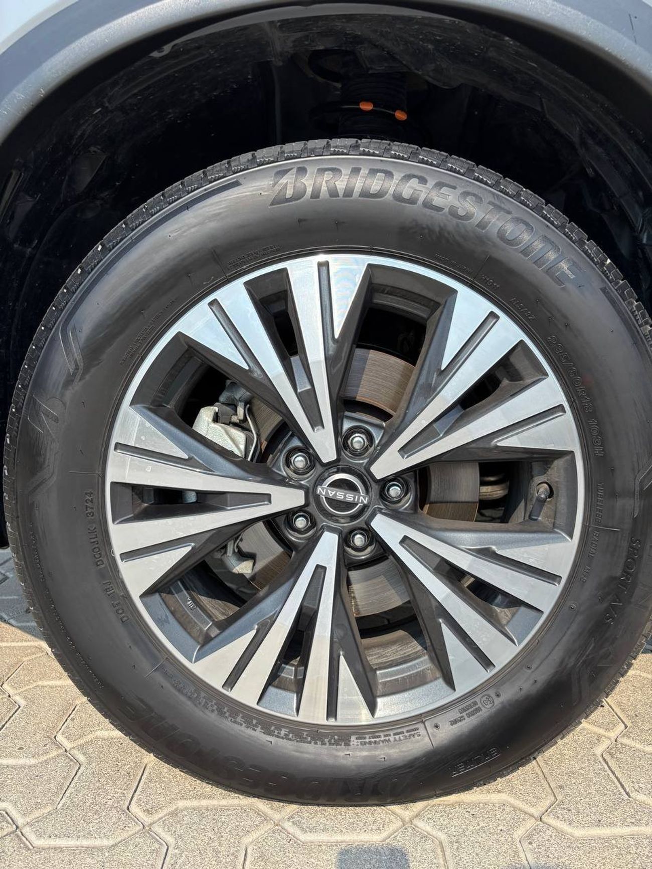 Nissan XTrail SV + OPT 4WD (7-Seater)