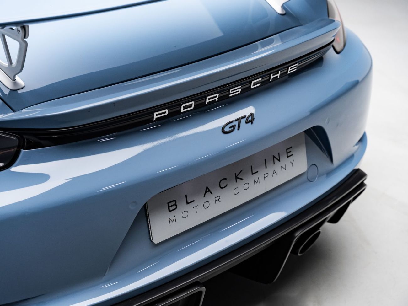 بورش كايمان 718 GT4 4.0L (414 HP) M/T