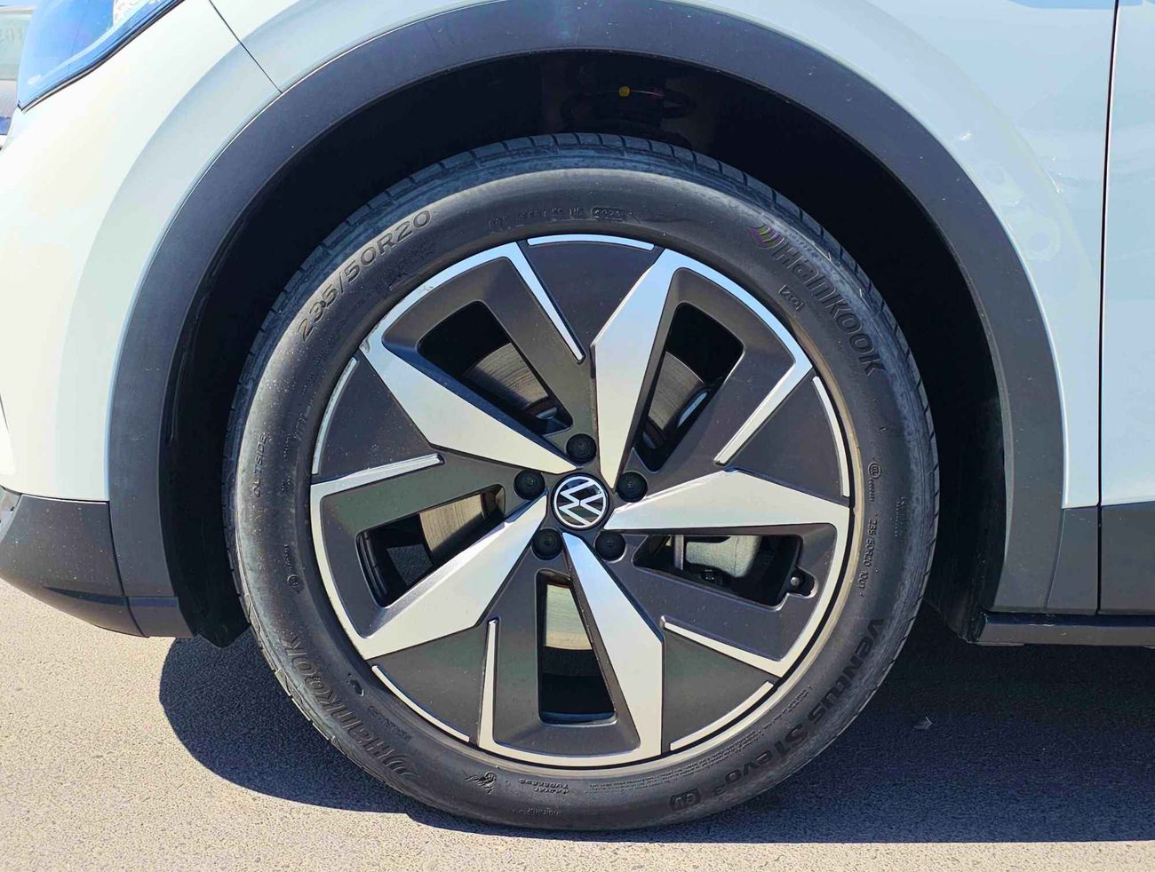 Volkswagen ID.4 PURE PLUS / FULL OPTION / ELECTRIC / LOT# 28657