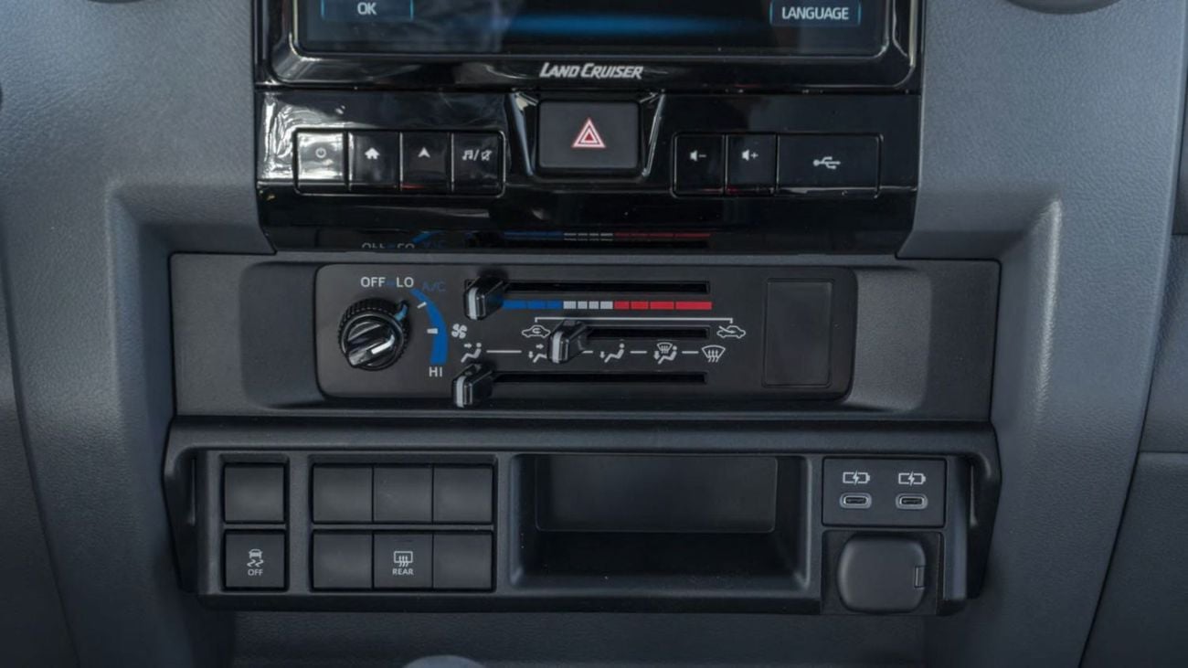 Toyota Land Cruiser 70 LC76 LX 2026 MODEL GCC SPECS