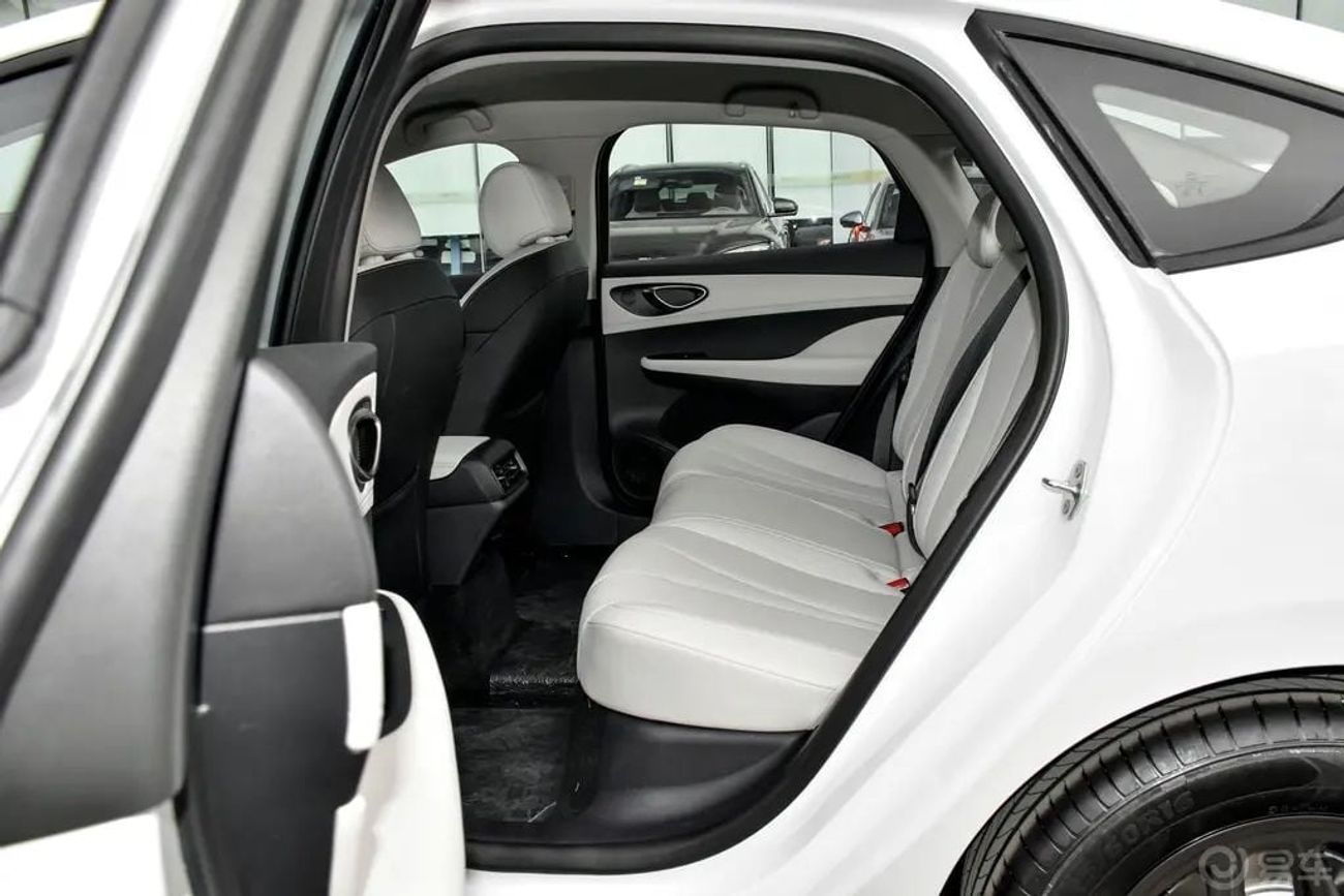 بي واي دي سيل 05 DM-i 2025 BYD SEAL 05 DMI HYBRID