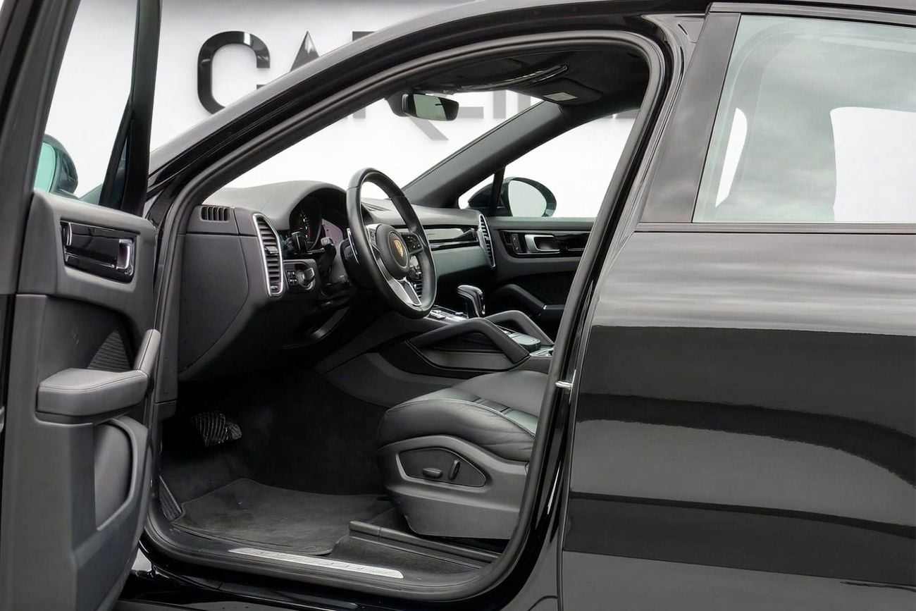 Porsche Cayenne Platinum Edition AED 6,000 P.M l 0% Downpayment l Coupe Platinum l Warranty till 2027