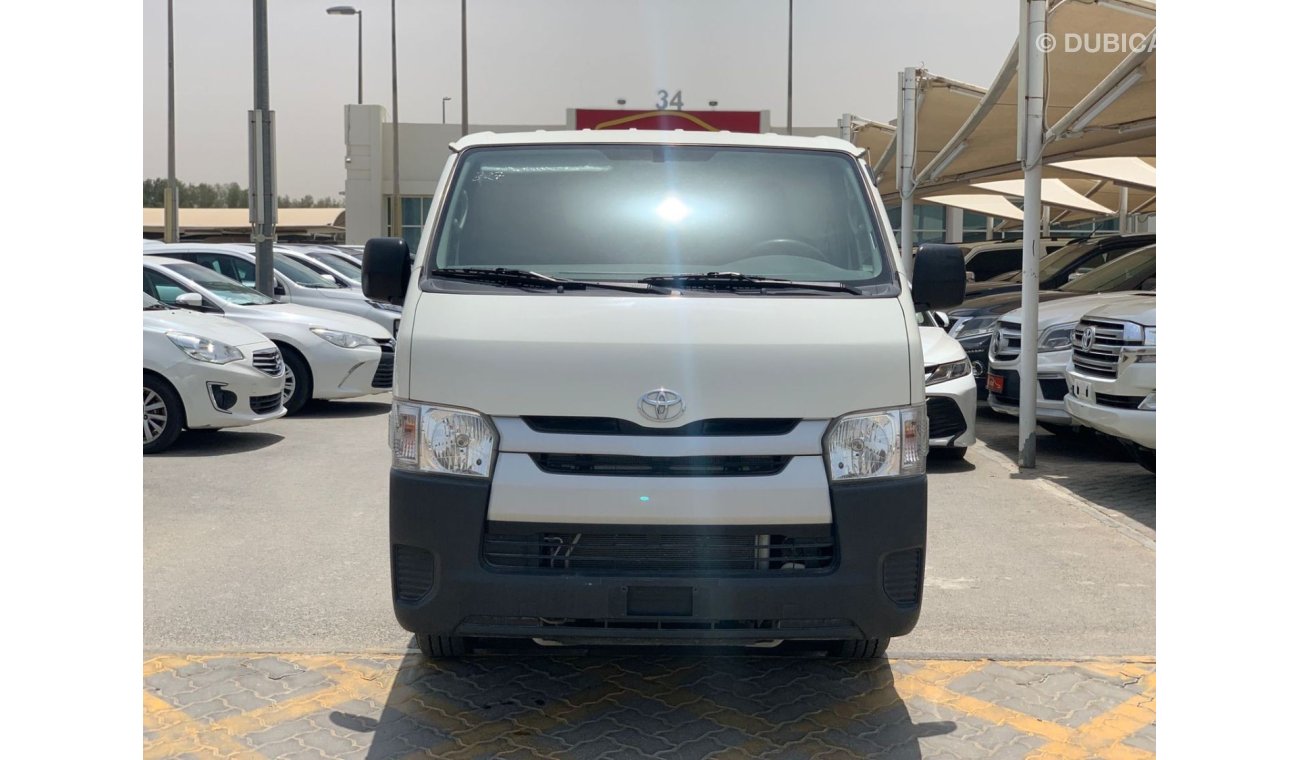 تويوتا هاياس Toyota Hiace 2018 van A/C in the back