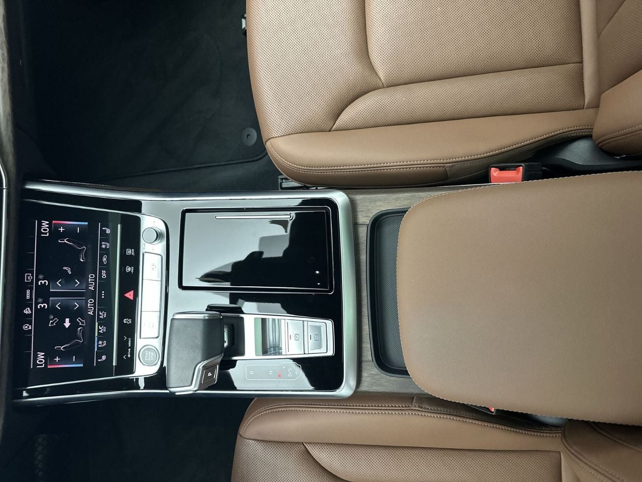 أودي Q7 SUV S line 55 TFSI quattro 340hp (Ref# 10460)