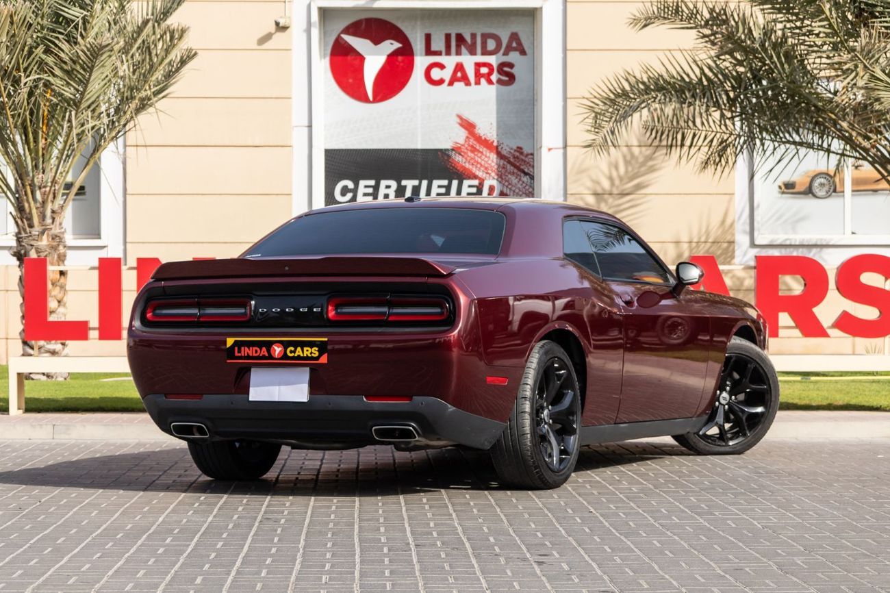 Dodge Challenger SXT Plus 3.6L