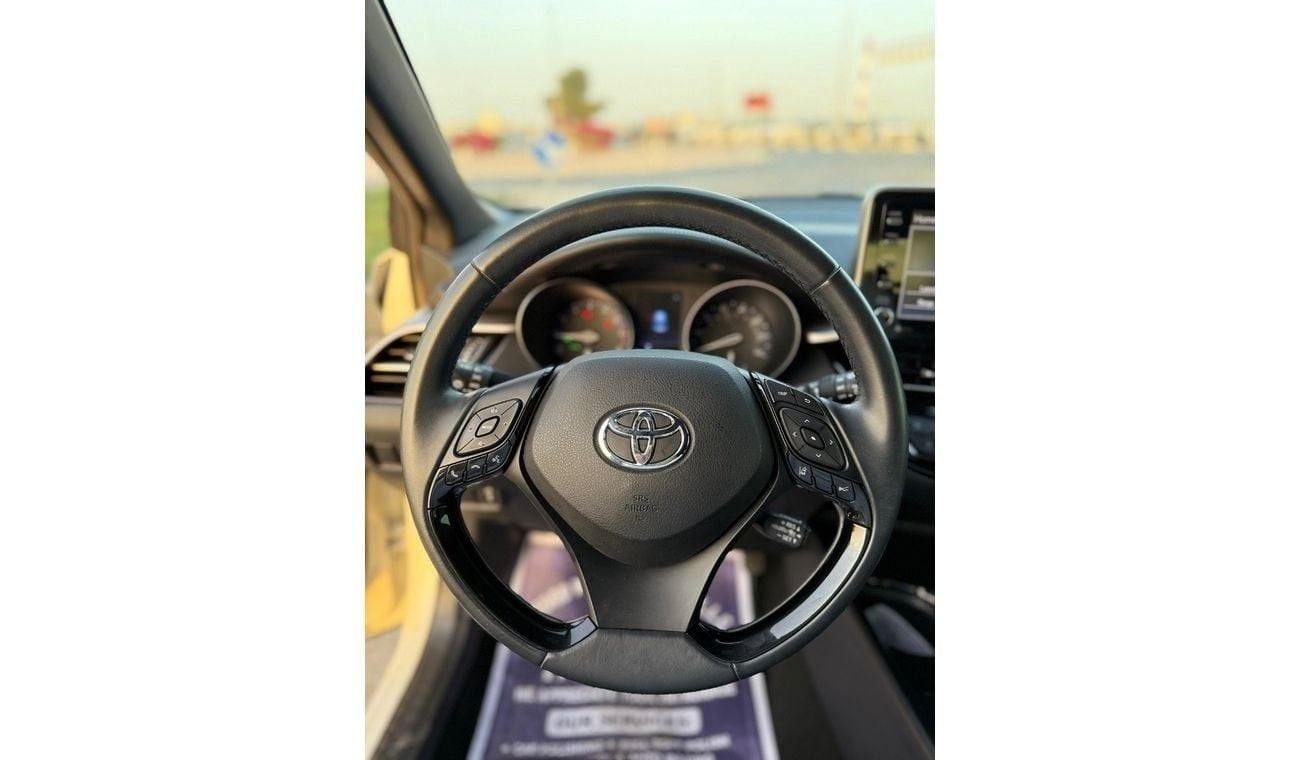 Toyota CHR TOYOTA C-HR XLE full option