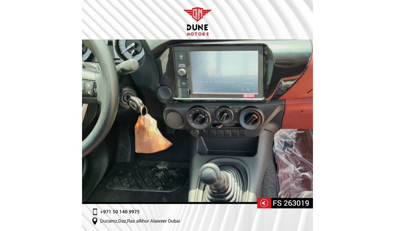 Toyota Hilux Hilux 2.7 4.2 2022 single cabin Manual transmission Automatic windows
