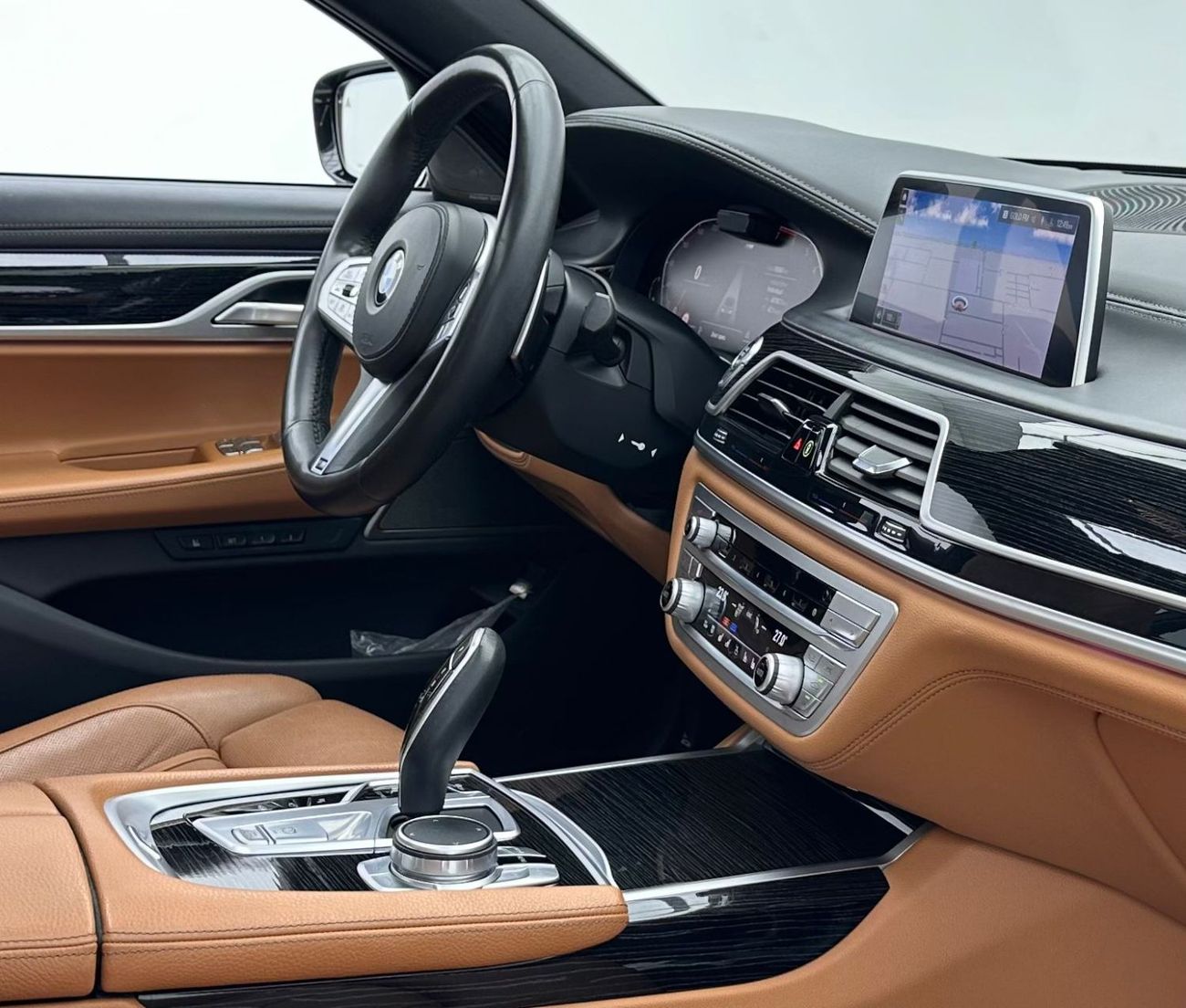 BMW 730Li M Sport 3.0L 2021 BMW 730Li M-Sport M-Kit, 1 Year Warranty Unlimited, BMW Full Service History, GCC