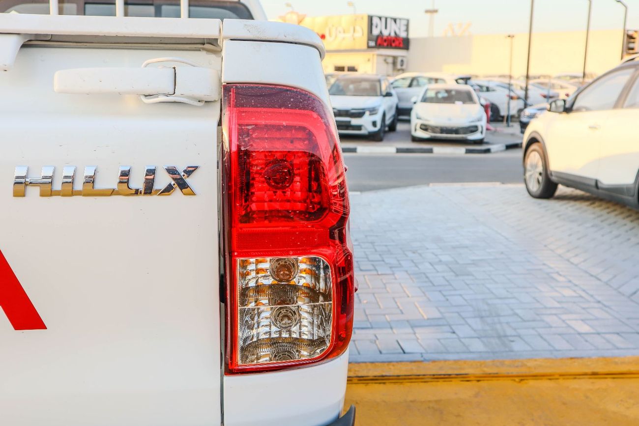 تويوتا هيلوكس GL 2.7L Single Cab Utility