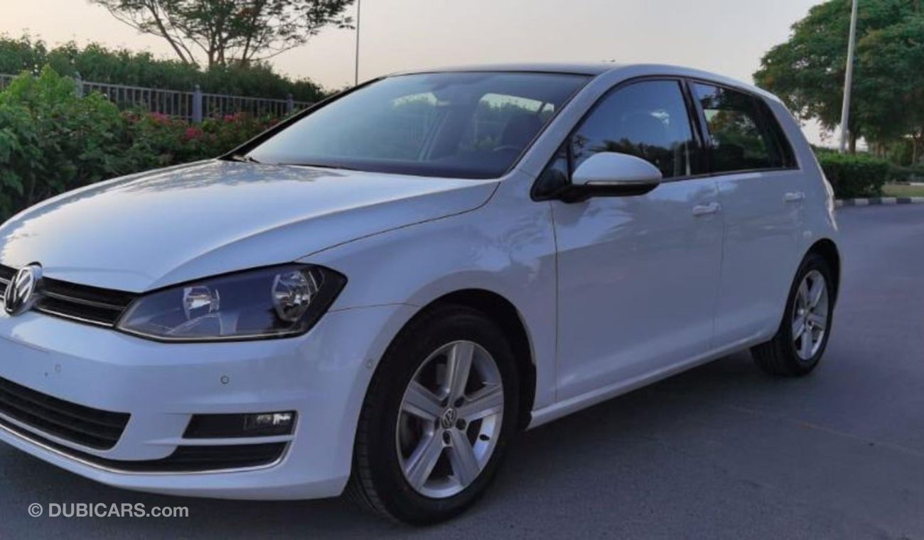 Volkswagen Golf TSI - WARRANTY - GCC SPECS - FULL SERVICE HISTORY -