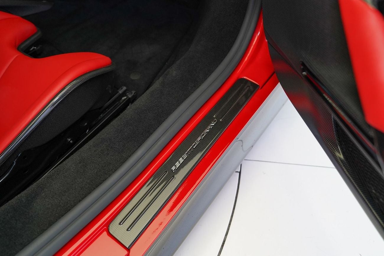 فيراري SF90 ستراديل ASSETTO FIORANO