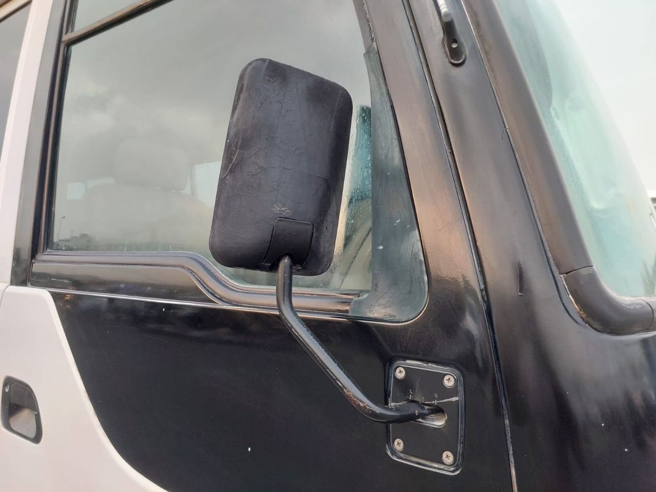 Mitsubishi Rosa MITSUBISHI ROSA BUS RHD 1997 MODEL 3.9 L DIESEL MANUAL(PM00035)