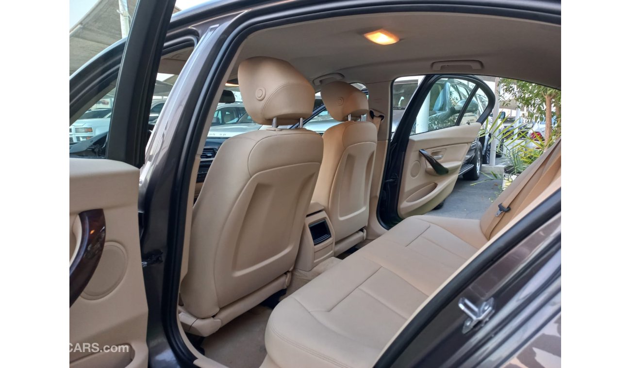 بي أم دبليو 316i موديل 2013  خليجى BM316I لون بنى مثبت سرعة تحكم رنجات بحالة ممتازة لاتحتاج لأى مصاريف