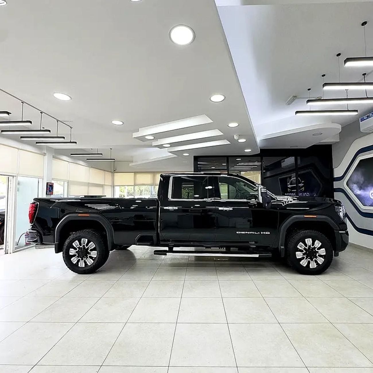 جي أم سي سييرا V8 6.6L Duramax Diesel