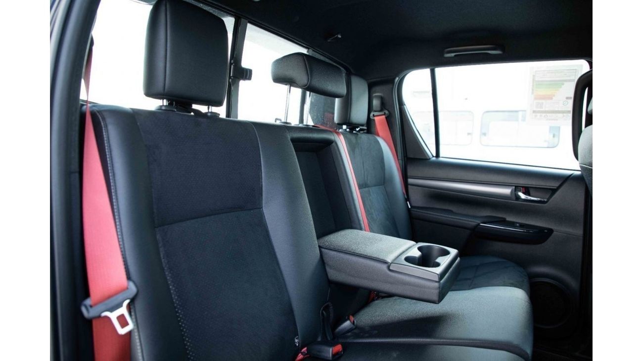 Toyota Hilux 2024 Toyota Hilux 4x4 DC 4.0 GR-S - Black inside Black