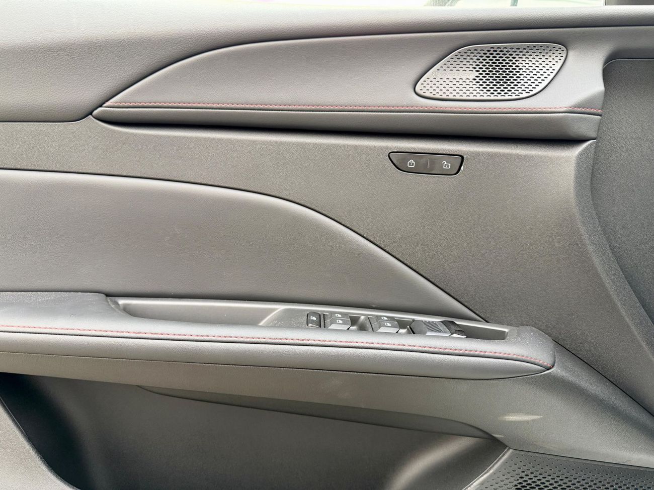 أم جي 5 MG5 - 1.5 - Luxury - 2025