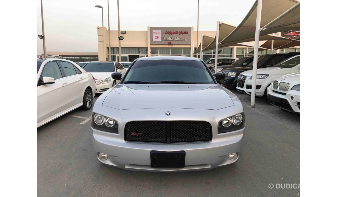 Dodge Charger VERY CLEAN CAR WITH SUNROOF AND LEATHER SEATS