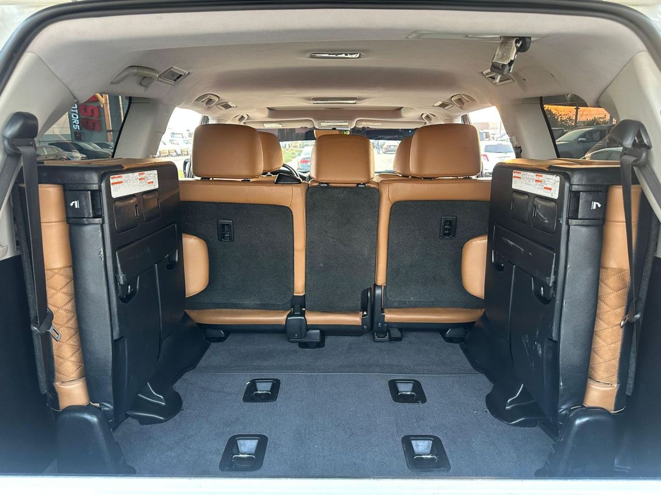 تويوتا لاند كروزر Toyota landcruise 2021Model Engine 4.0 v6 petrol GXR colour white Transmission Automatic Interior.Bl