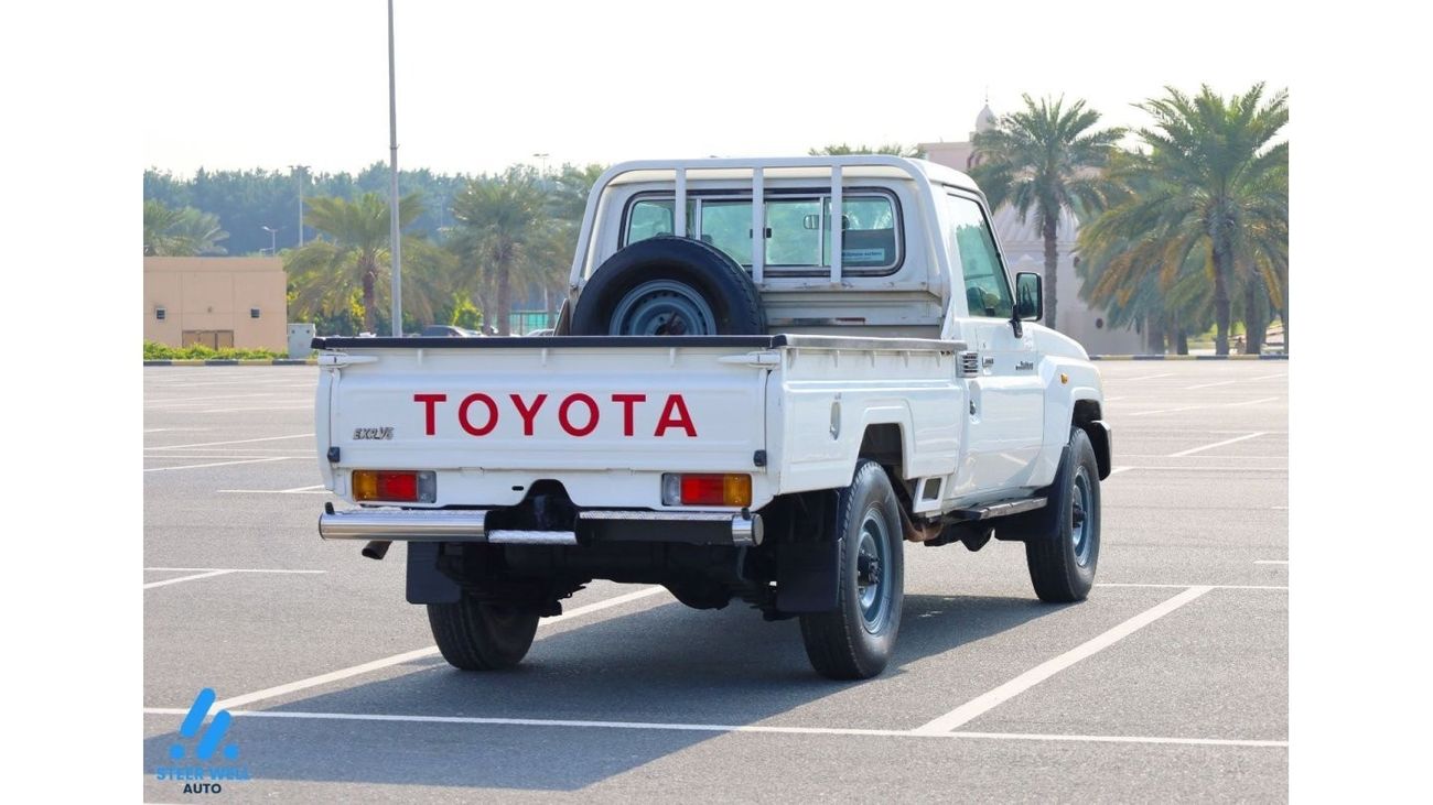 Toyota Land Cruiser Pick Up 79 EXR 2015 Single Cab Pick Up 4.0L - Petrol M/T - GCC Specs - Low Mileage - Book Now