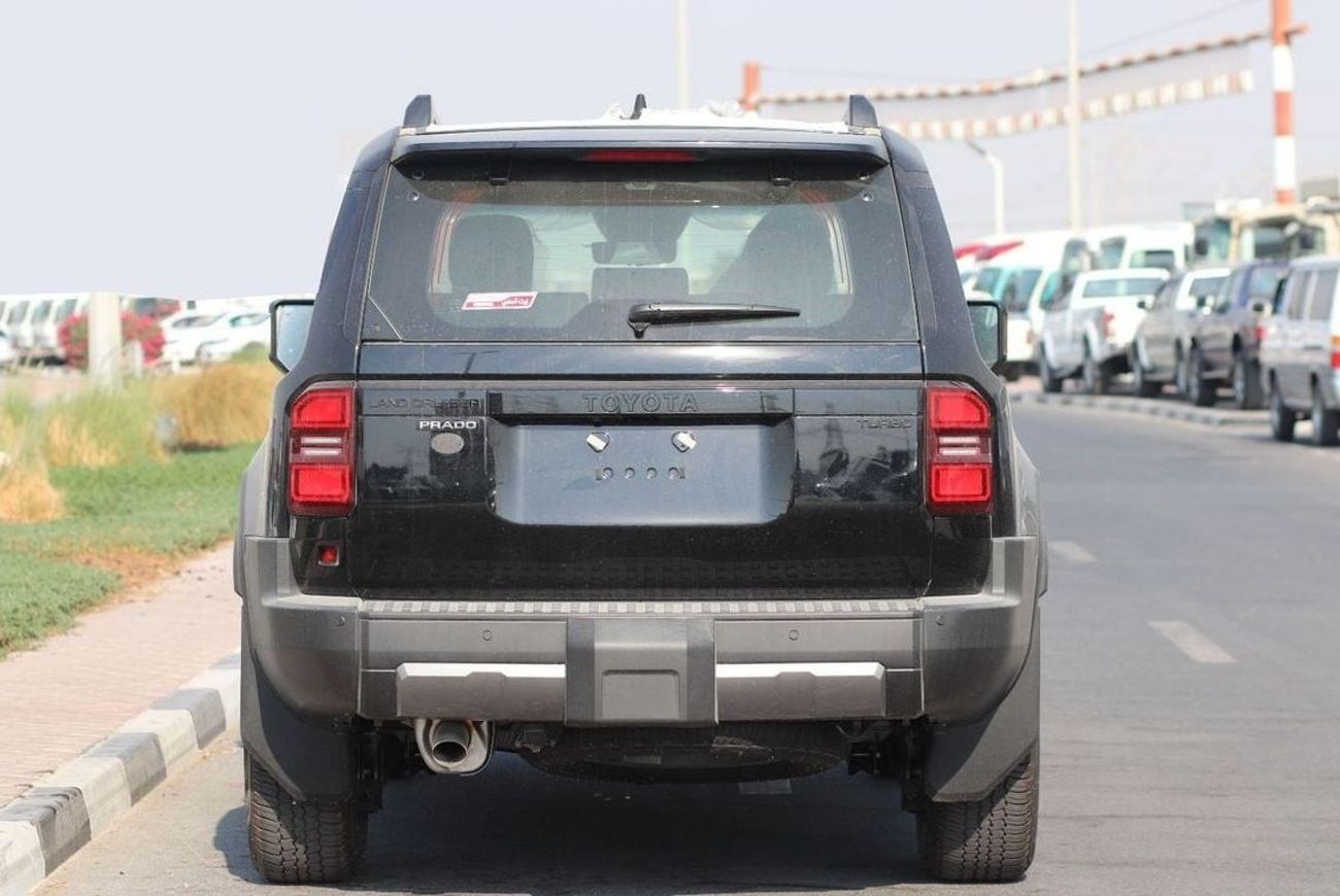 تويوتا برادو Adventure 2.4Turbo, Leather Seat, Sunroof, Push Start, Memory seat, Model 2025