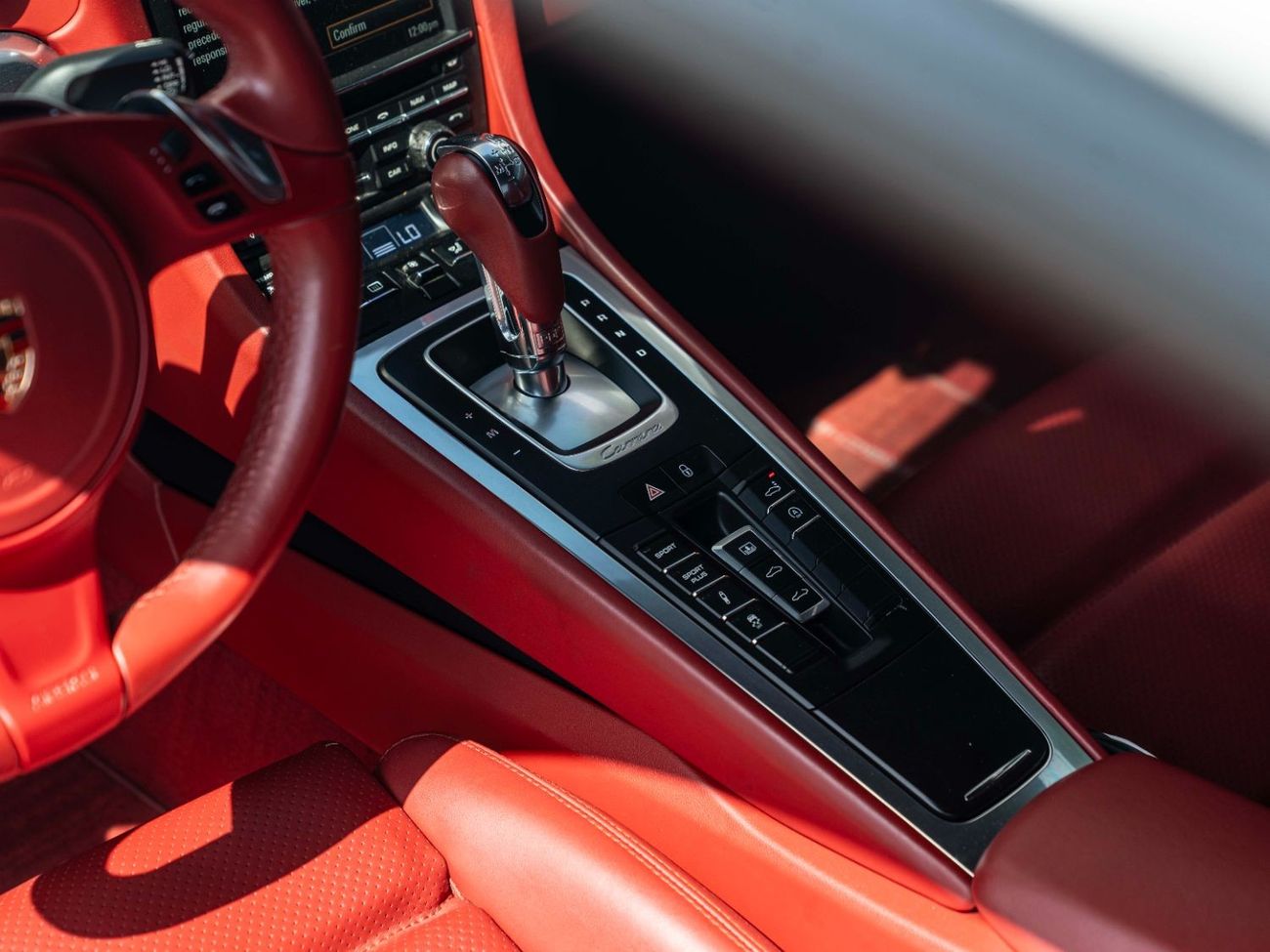 Porsche 911 911 CARRERA 4S • FULL OFFICIAL PORSCHE SERVICE HISTORY • STUNNING COLOUR COMBINATION