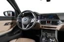 BMW 330i Luxury Line 2.0L Luxury line - Under BMW service contract