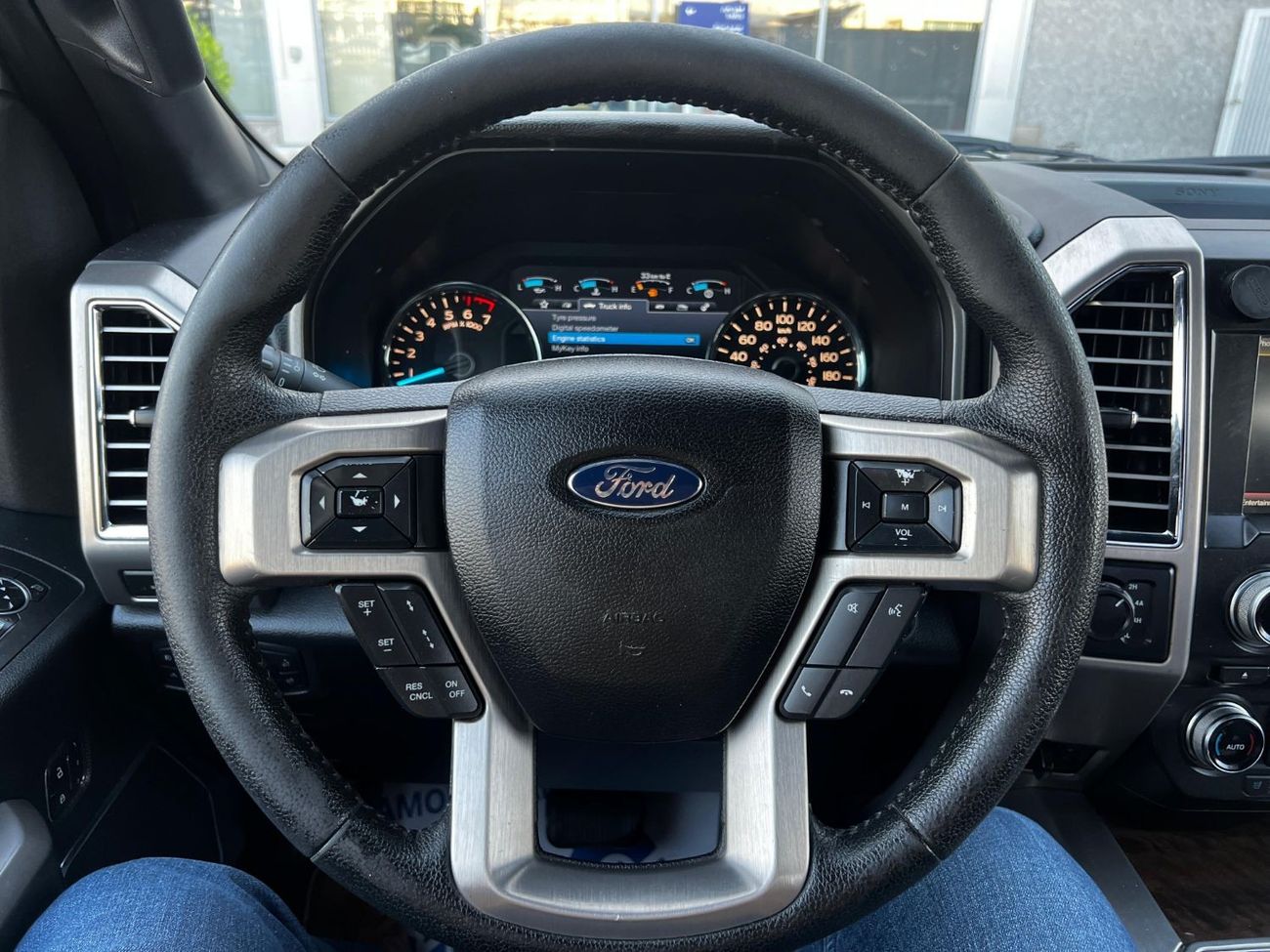 Ford F 150 FORD F-150 PLATINUM 2015 GCC PERFECT CONDITION