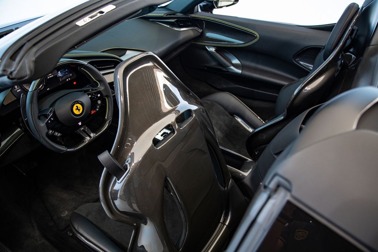 Ferrari SF90 Spider Ferrari SF90 Spider Assetto Fiorano