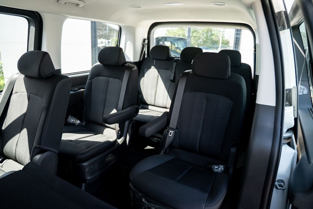 هيونداي ستاريا LUXURY 2025 Brand New 11 Seater Diesel 2.2L Turbo 4 Cylinders GCC
