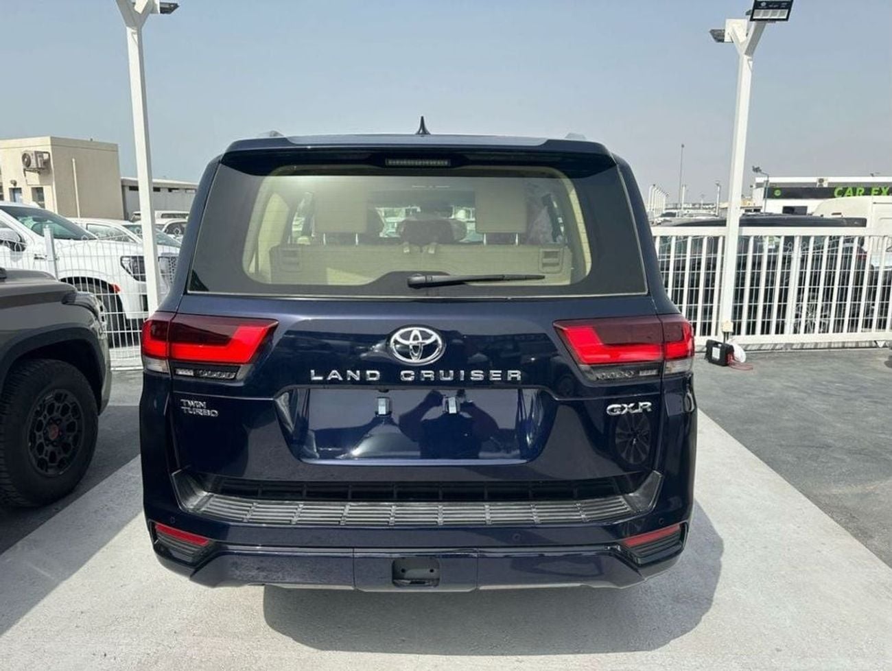 Toyota Land Cruiser GXR 3.5L