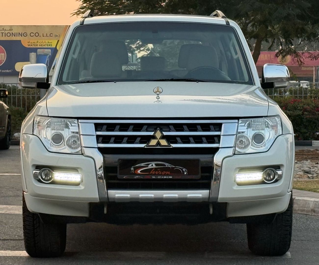 ميتسوبيشي باجيرو GLS Mid 3.0L (175 HP)