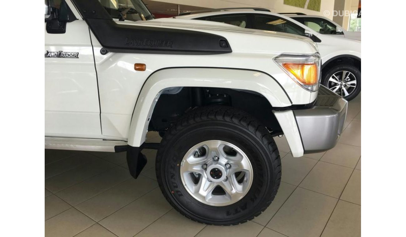 Toyota Land Cruiser Pick Up gxl