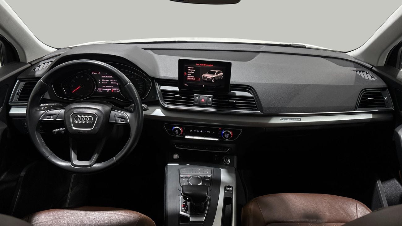 أودي Q5 45 TFSI كارس24 هي سوق ضخم للسيارات المستعملة موثوق ومضمون ٪كارس24 هي سوق ضخم للسيارات المستعملة موثوق ومضمون