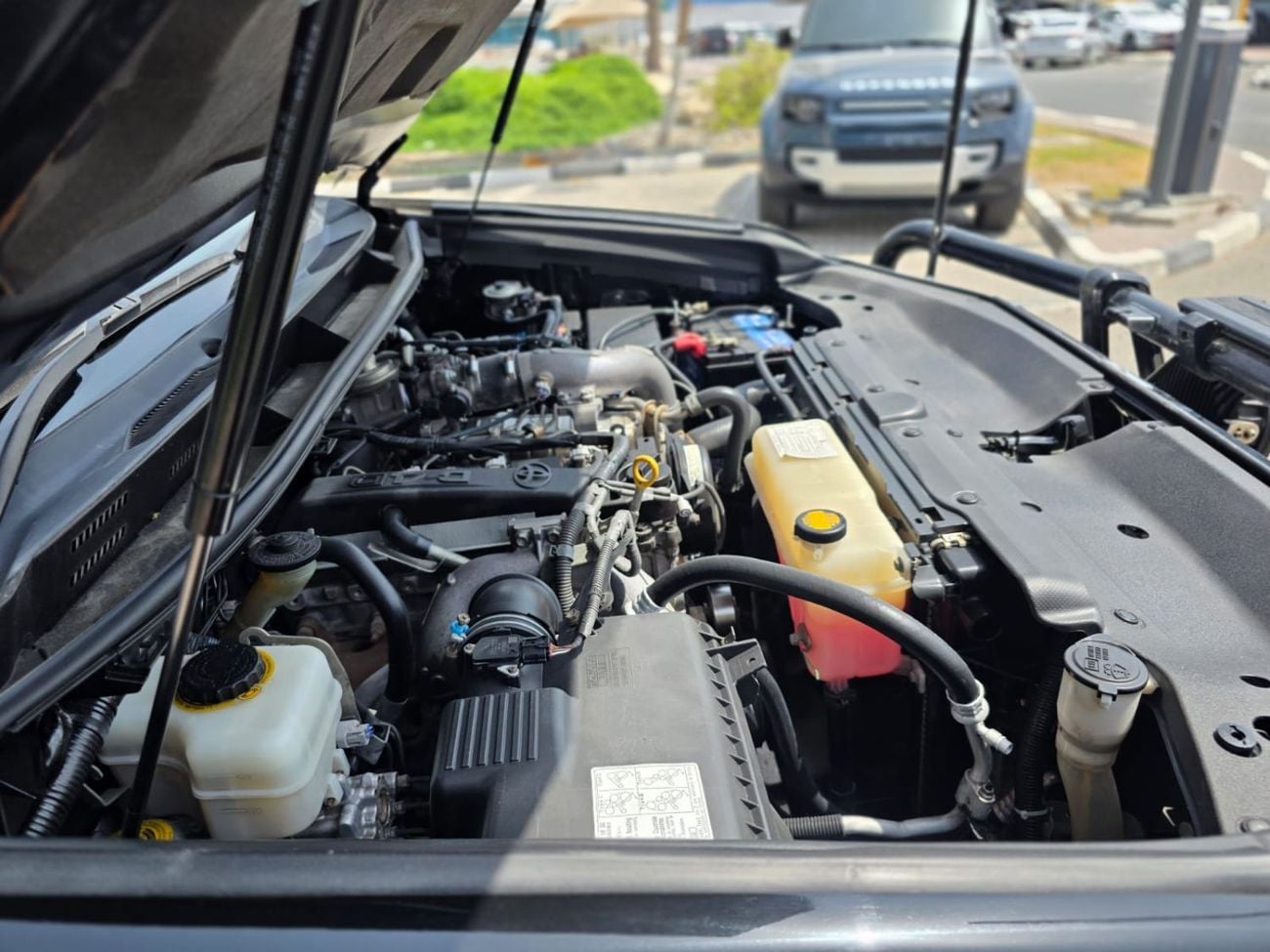 Toyota Prado 4WD - 3.0 Diesel Engine - MT