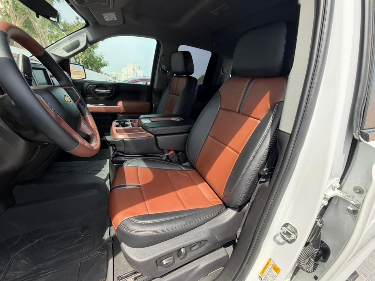 Chevrolet Silverado Chevrolet Silverado 1500 || 2.7L Turbo Max 4WD Crew Cab Automatic || American Specs 2024