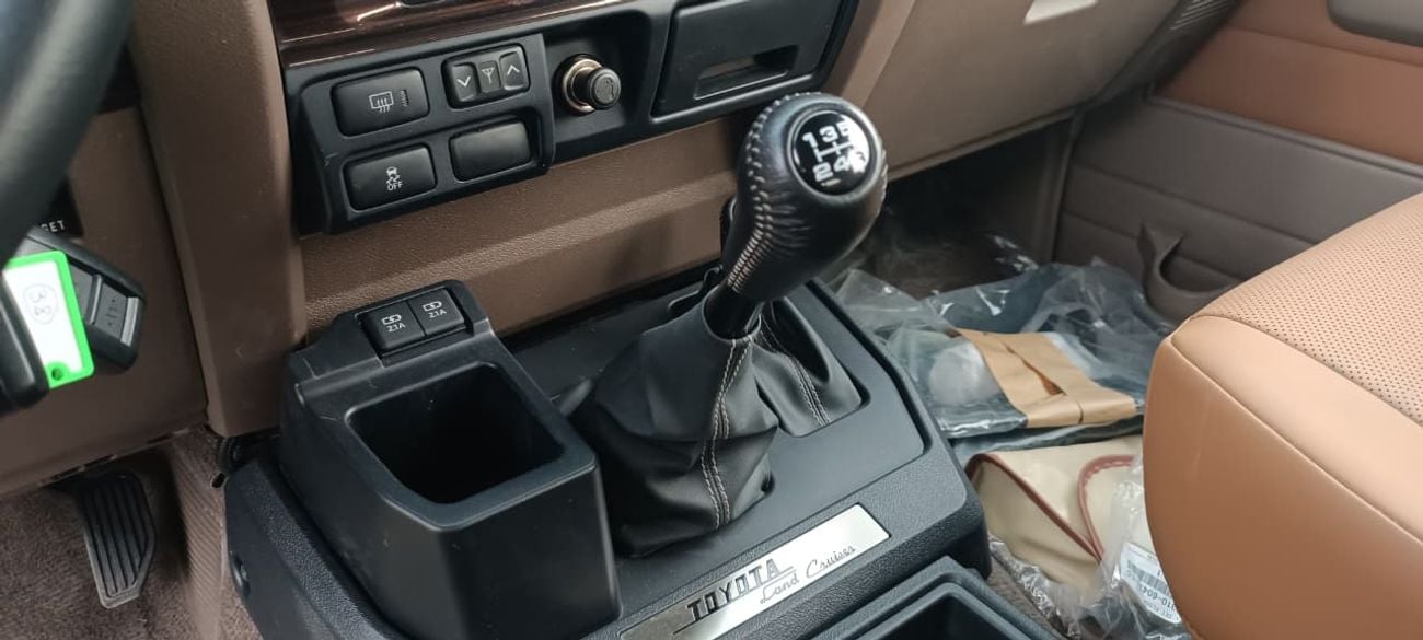 تويوتا لاند كروزر 70 تويوتا لاند كروزر  LX 70