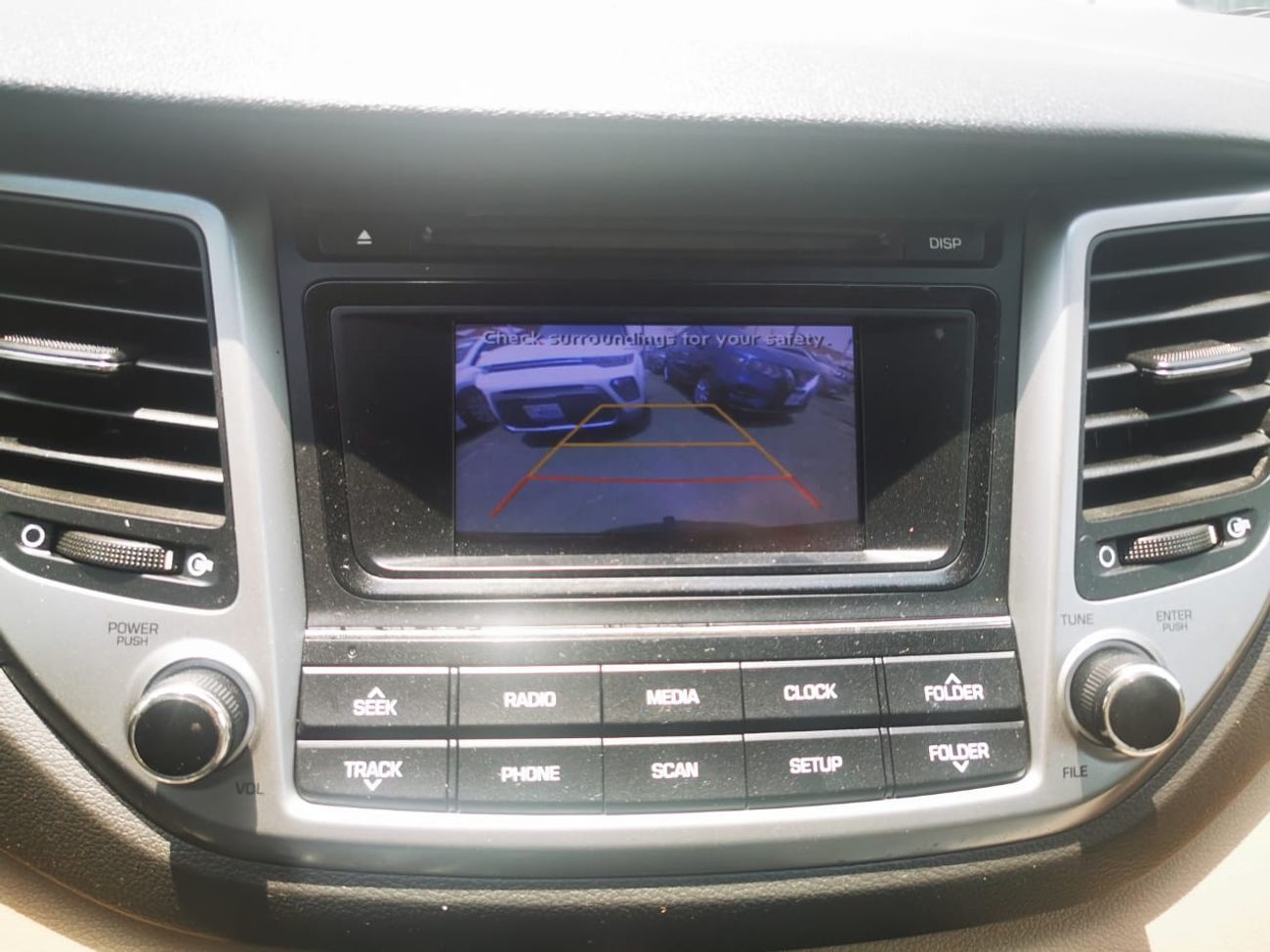 Hyundai Tucson GL Plus 2.0L