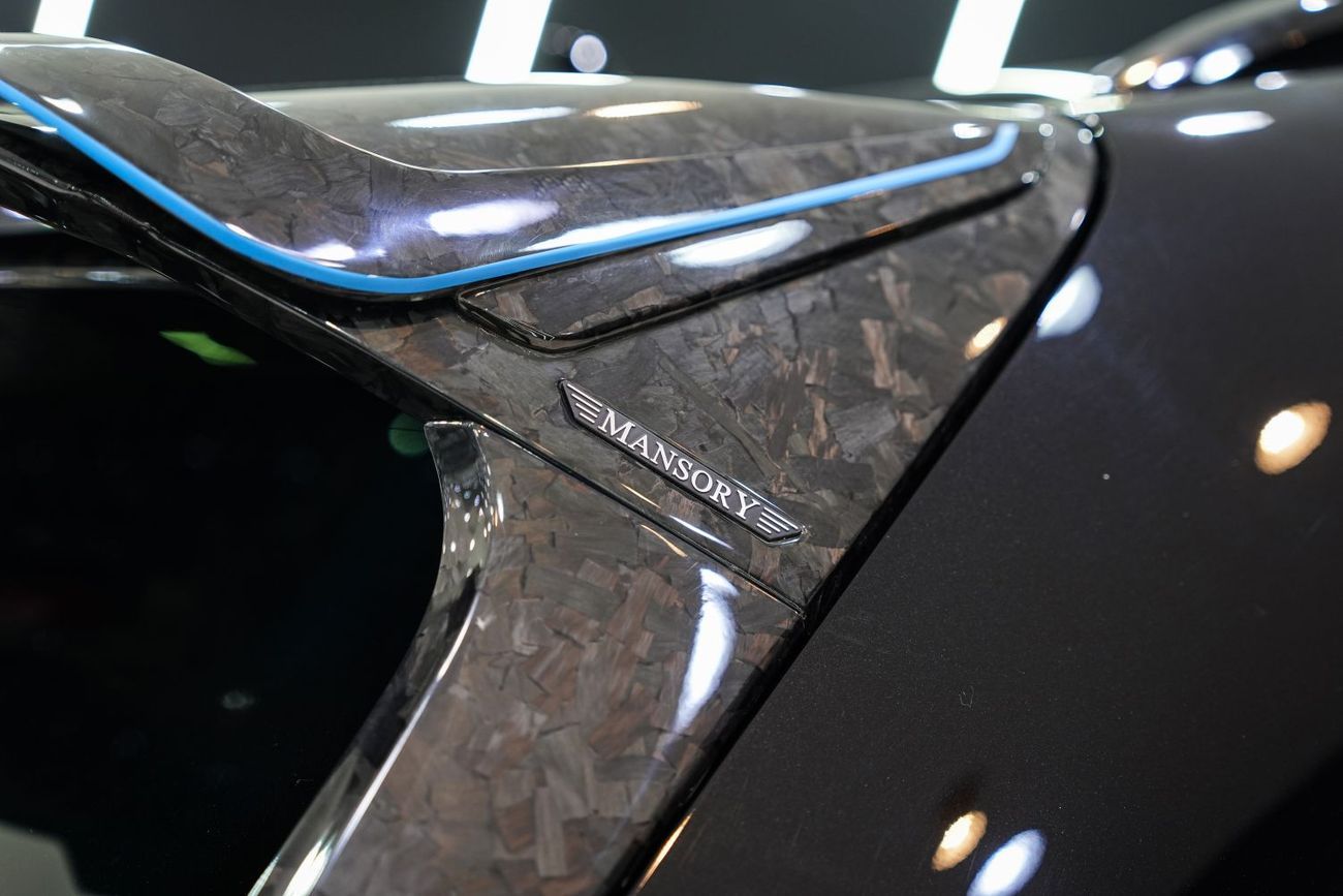 بنتلي بينتايجا V8 Mansory, Full Forged Carbon, Rear Entertainment, Panoramic Roof w/ Starlight!!